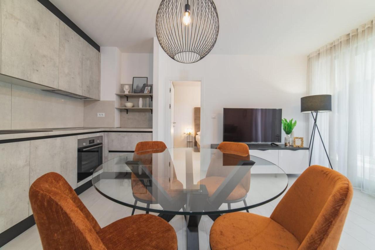 Perla Luxury Apartment สปลิท ภายนอก รูปภาพ